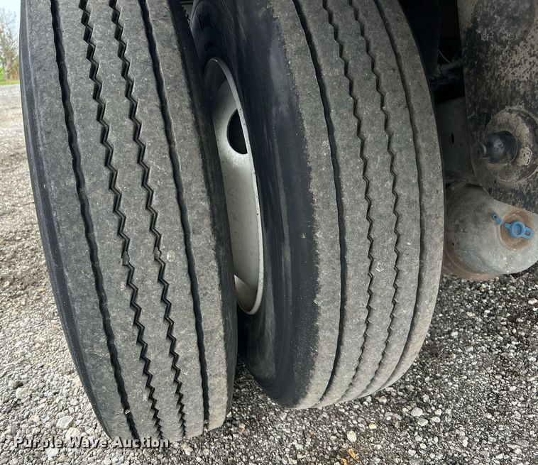 image for item KH9560 2014 Great Dane dry van trailer