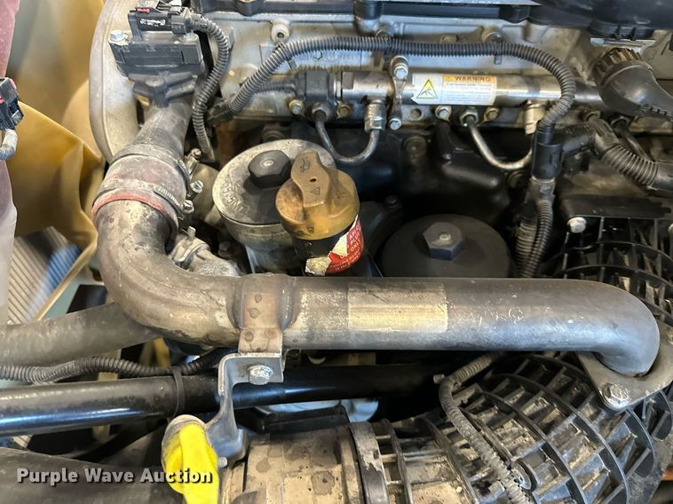 image for item KT9236 2015 Freightliner Cascadia  semi truck