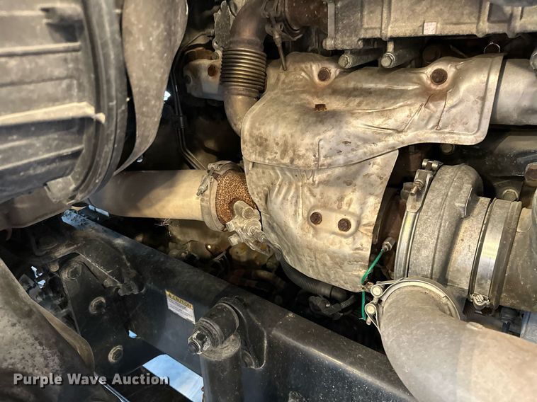 image for item KT9236 2015 Freightliner Cascadia  semi truck