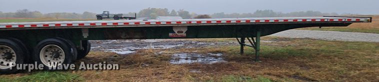 image for item LB9552 2003 Clark CCFBT2003  flatbed trailer