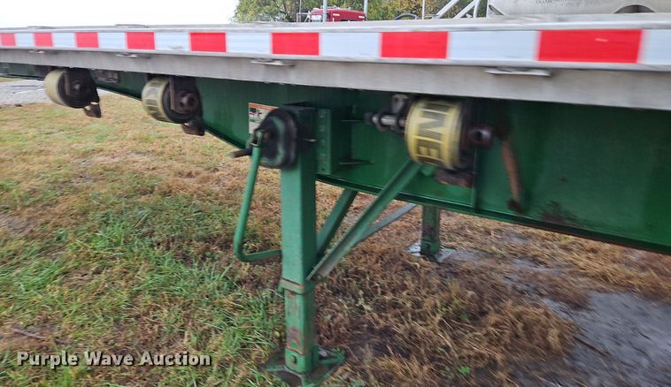 image for item LB9552 2003 Clark CCFBT2003  flatbed trailer
