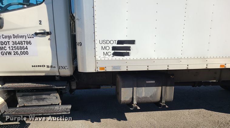 image for item LJ9377 2007 Hino 268  box truck