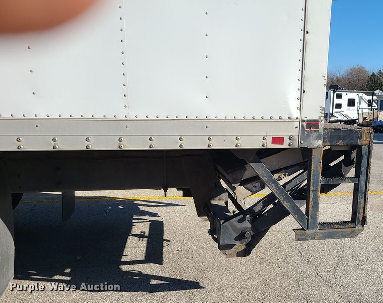 image for item LJ9377 2007 Hino 268  box truck