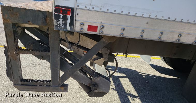 image for item LJ9377 2007 Hino 268  box truck