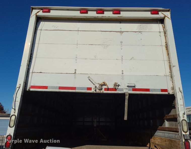 image for item LJ9377 2007 Hino 268  box truck