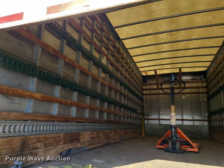 image for item LJ9377 2007 Hino 268  box truck