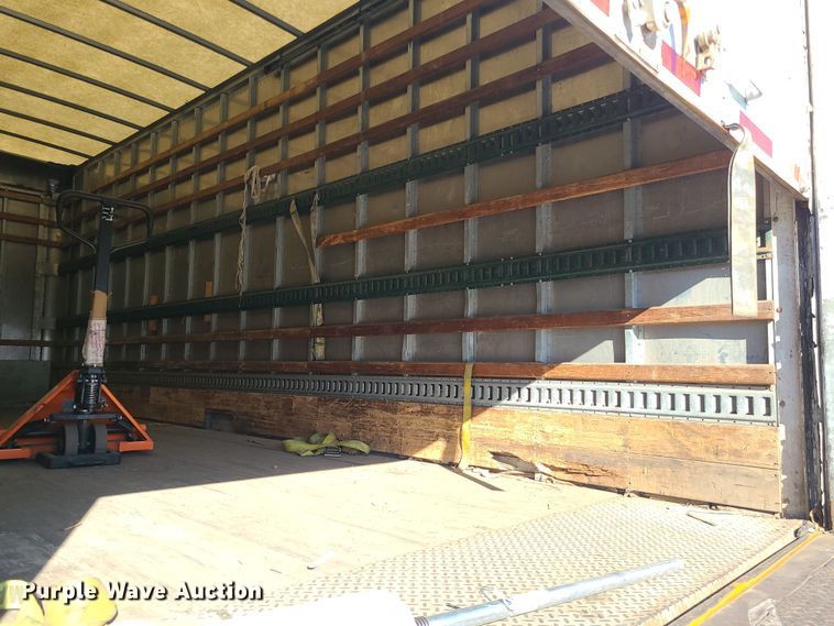 image for item LJ9377 2007 Hino 268  box truck