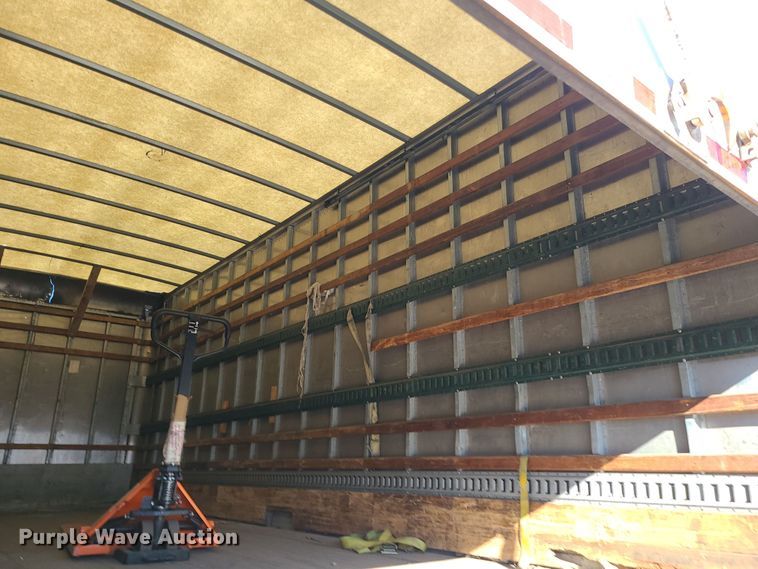 image for item LJ9377 2007 Hino 268  box truck