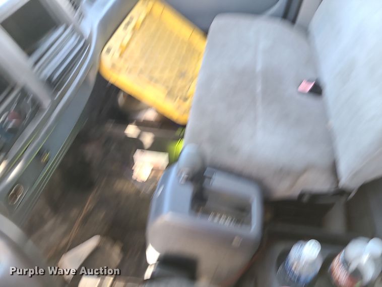 image for item LJ9377 2007 Hino 268  box truck