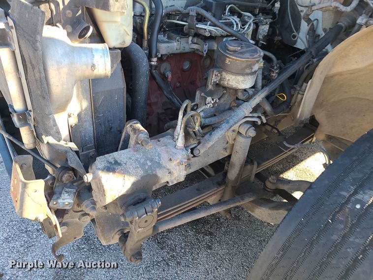 image for item LJ9377 2007 Hino 268  box truck