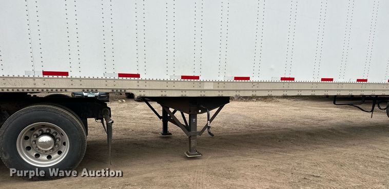 image for item LO9315 2013 Stoughton AVE-535T-S-C-AR  dry van trailer