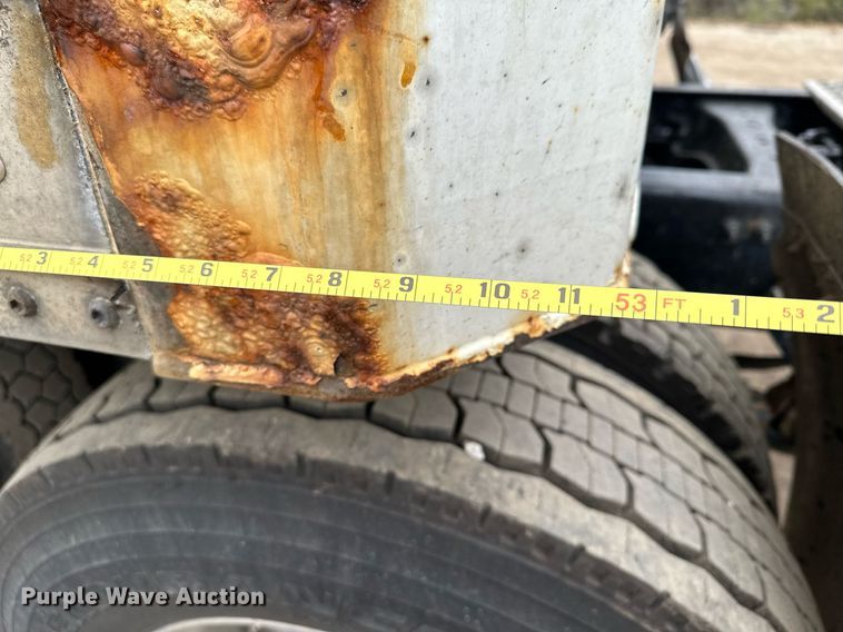 image for item LO9315 2013 Stoughton AVE-535T-S-C-AR  dry van trailer