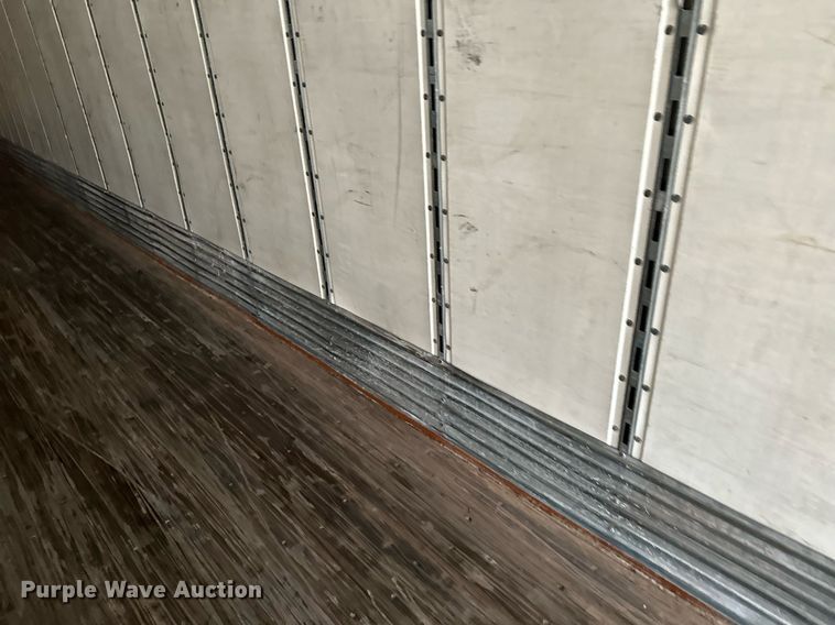 image for item LO9315 2013 Stoughton AVE-535T-S-C-AR  dry van trailer