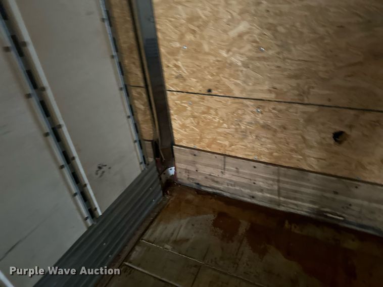 image for item LO9315 2013 Stoughton AVE-535T-S-C-AR  dry van trailer