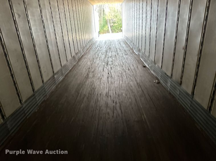 image for item LO9315 2013 Stoughton AVE-535T-S-C-AR  dry van trailer