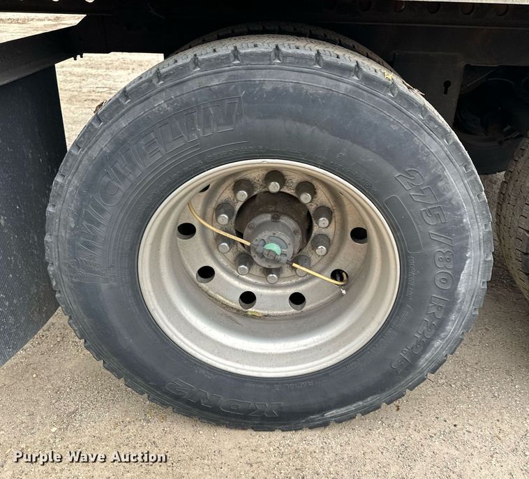 image for item LO9315 2013 Stoughton AVE-535T-S-C-AR  dry van trailer