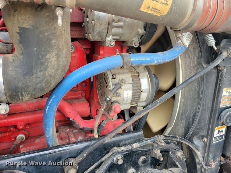 image for item LO9955 2012 Kenworth T800  semi truck