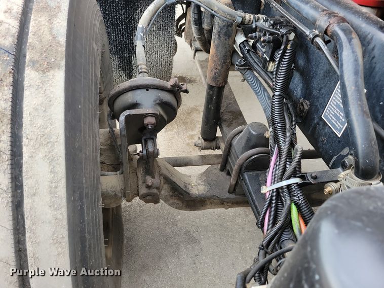 image for item LO9955 2012 Kenworth T800  semi truck