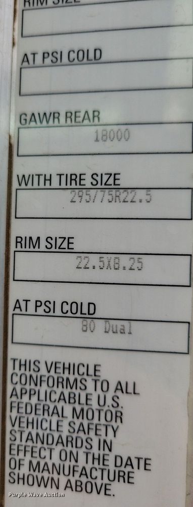 image for item LO9955 2012 Kenworth T800  semi truck