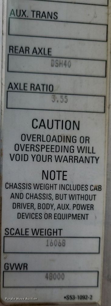 image for item LO9955 2012 Kenworth T800  semi truck