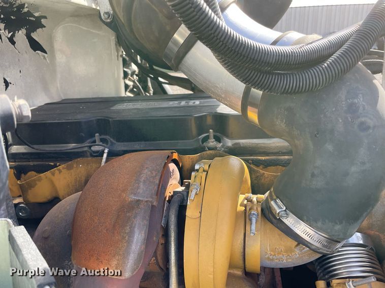 image for item LV9119 2007 Peterbilt 385  semi truck