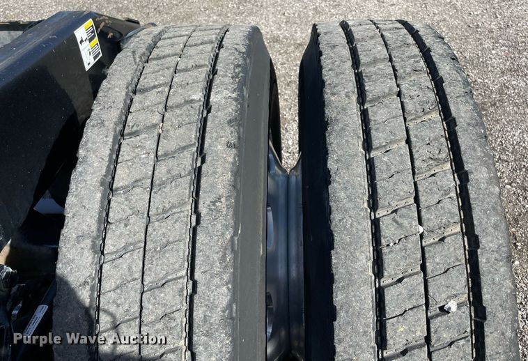 image for item LV9119 2007 Peterbilt 385  semi truck