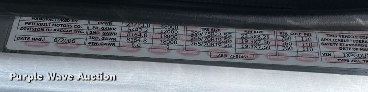 image for item LV9119 2007 Peterbilt 385  semi truck