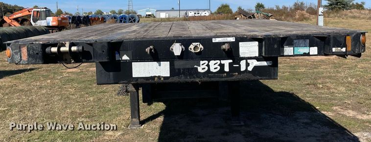 image for item LV9190 2015 Fontaine  drop deck equipment trailer