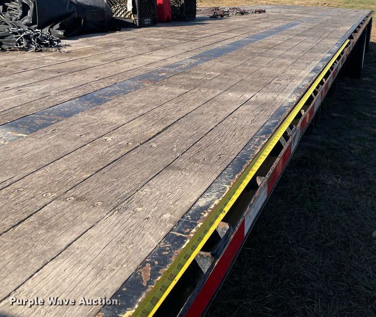 image for item LV9190 2015 Fontaine  drop deck equipment trailer