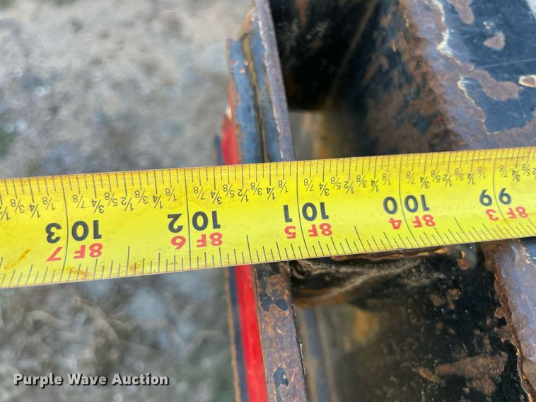 image for item LV9190 2015 Fontaine  drop deck equipment trailer