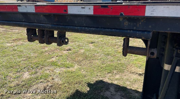 image for item LV9190 2015 Fontaine  drop deck equipment trailer