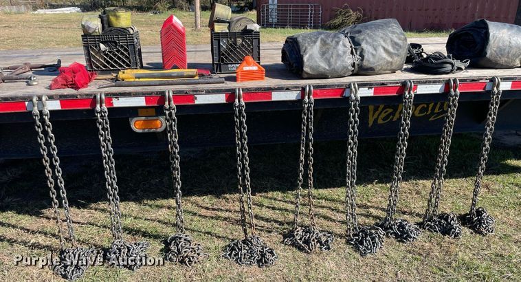 image for item LV9190 2015 Fontaine  drop deck equipment trailer