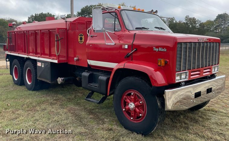 image for item LV9193 1987 GMC C7000  pumper fire truck