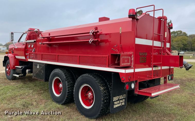 image for item LV9193 1987 GMC C7000  pumper fire truck