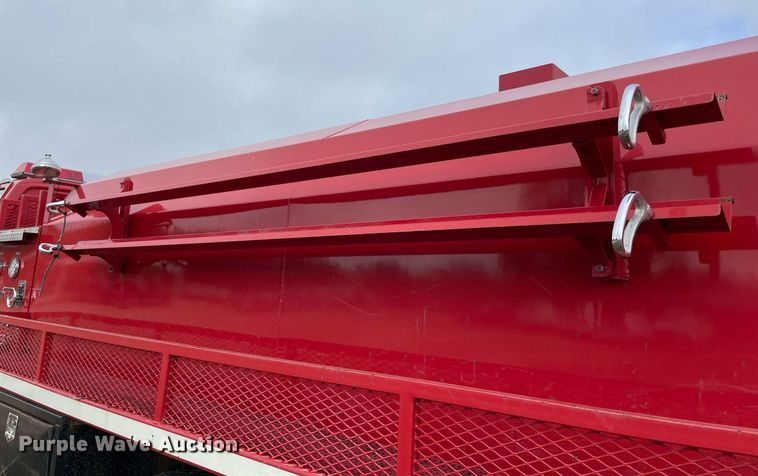 image for item LV9193 1987 GMC C7000  pumper fire truck