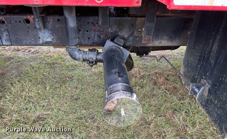 image for item LV9193 1987 GMC C7000  pumper fire truck