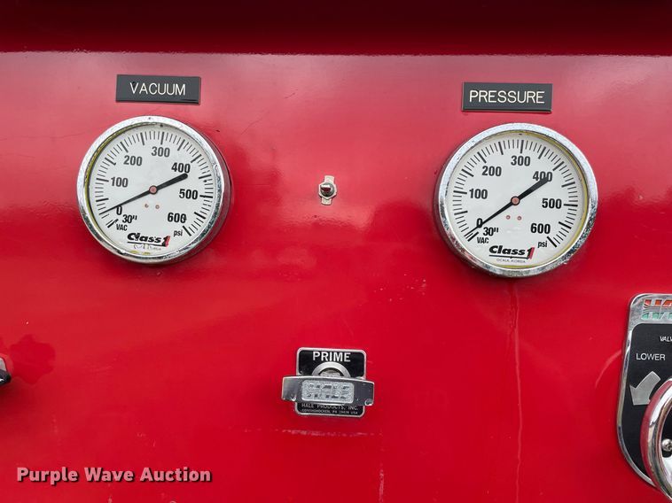 image for item LV9193 1987 GMC C7000  pumper fire truck