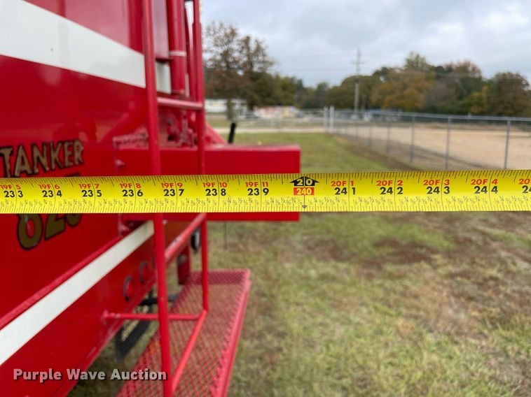 image for item LV9193 1987 GMC C7000  pumper fire truck