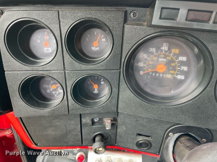 image for item LV9193 1987 GMC C7000  pumper fire truck