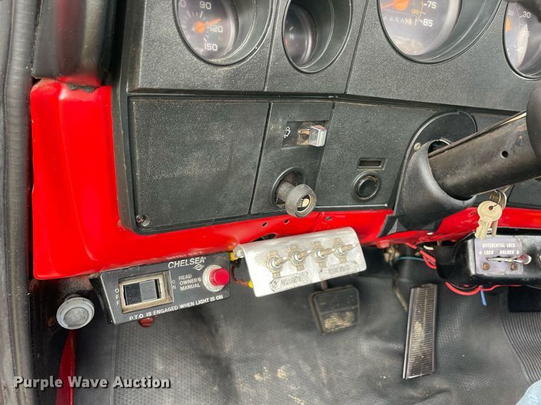 image for item LV9193 1987 GMC C7000  pumper fire truck