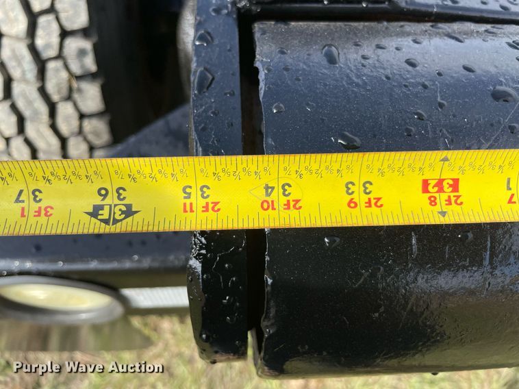 image for item LV9194 2007 Peterbilt 378  winch truck