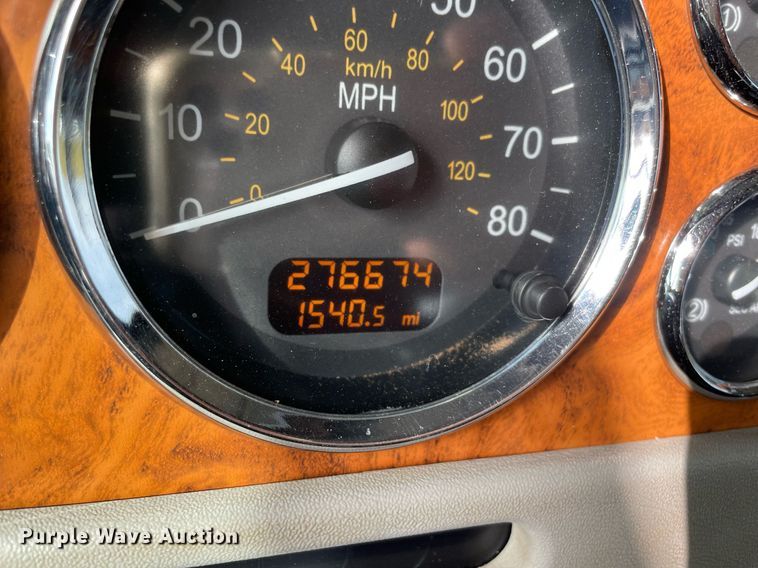 image for item LV9194 2007 Peterbilt 378  winch truck