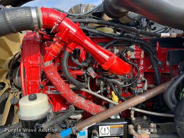 image for item LV9194 2007 Peterbilt 378  winch truck