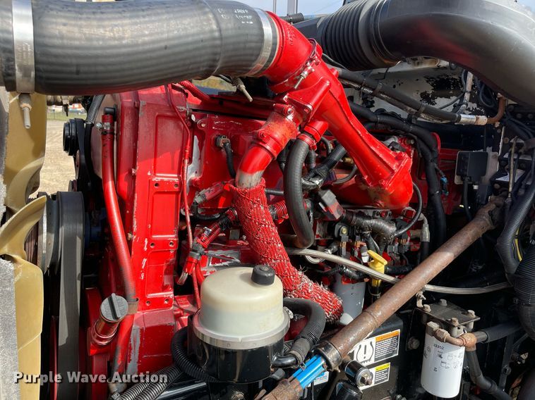 image for item LV9194 2007 Peterbilt 378  winch truck