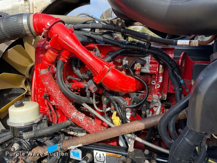 image for item LV9194 2007 Peterbilt 378  winch truck