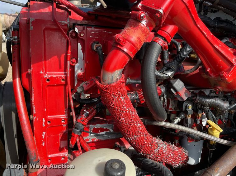 image for item LV9194 2007 Peterbilt 378  winch truck