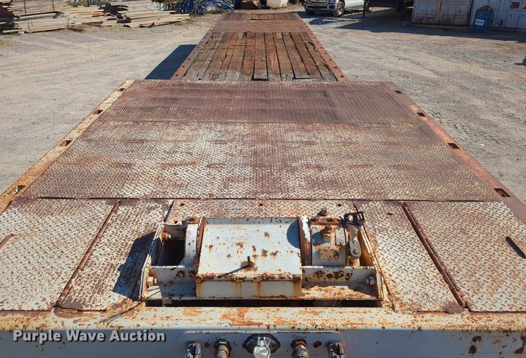 image for item LY9352 2001 Trail King  drop deck equipment trailer