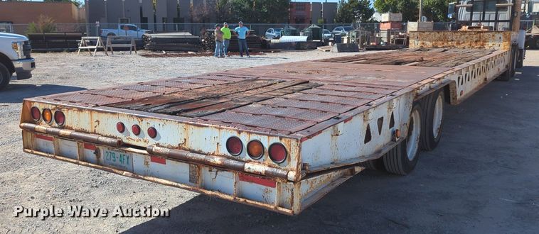 image for item LY9352 2001 Trail King  drop deck equipment trailer