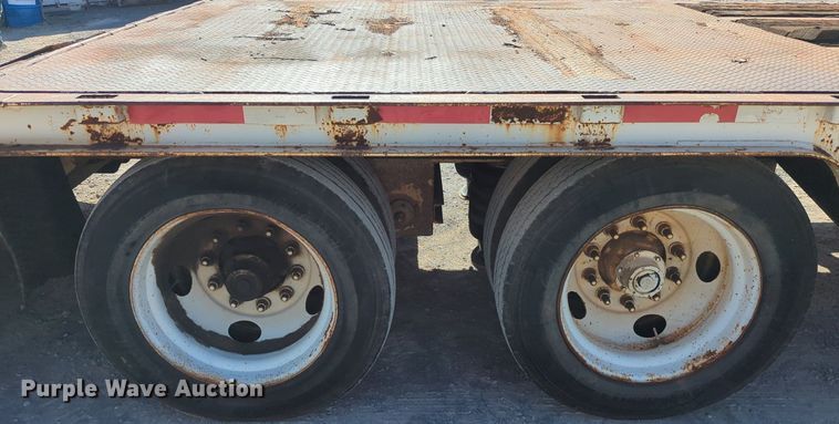 image for item LY9352 2001 Trail King  drop deck equipment trailer