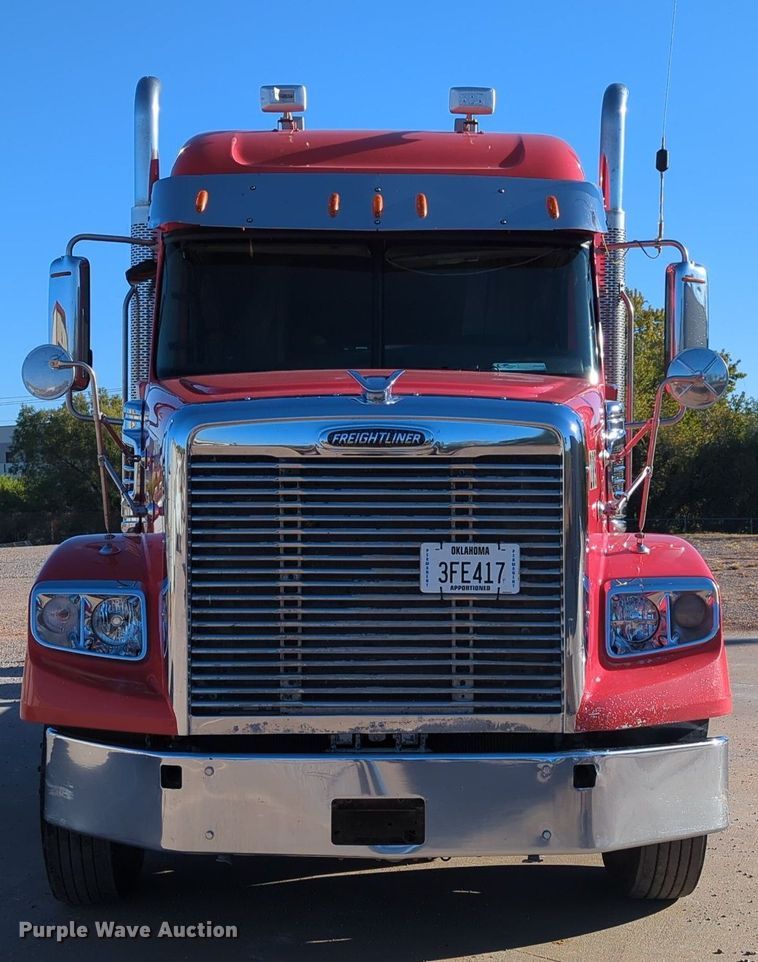 image for item LY9476 2016 Freightliner Coronado 122SD  semi truck